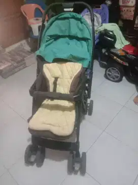 Dijual stroller bayi msih normal dan komplit no minus