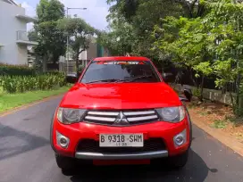 Mitsubishi triton strada glx 2.8 dobel cabin 4x4 manual 2015