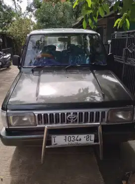 Jual Kijang Super Istimewa th 89