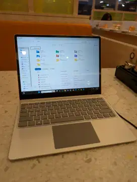 Dijual Laptop Microsoft Surface Kondisi Sangat Bagus