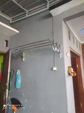 Jemuran dinding lipat