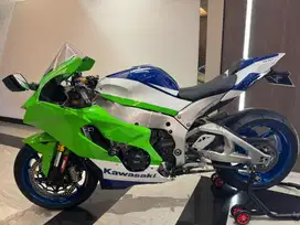ZX 10R kondisi like new, barang koleksi