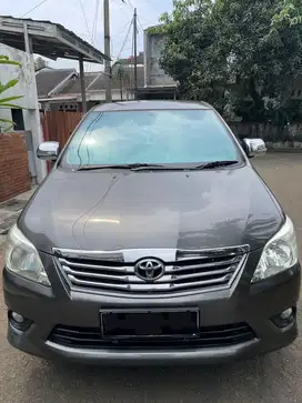 Toyota Kijang Innova 2013 Bensin