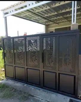 Pagar rumah plat khating 79