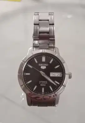 Dijual jam tangan Seiko 5