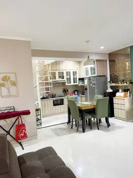 Disewakan Pertahun Rumah Bagus Strategis Siap Huni Di Bintaro Sek