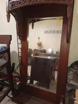Cuci Gudang Meja TV, Kaca, dan Meja Tamu