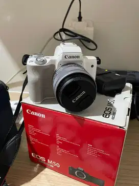 KAMERA CANON EOS M50(WHITE) + LENSA KIT 15-45Mm Kondisi Mulus