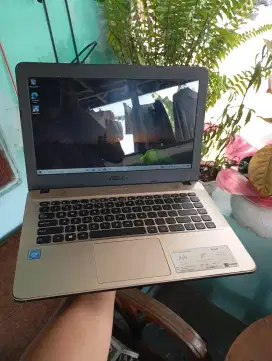 JUAL LAPTOP ASUS X441M, SSD 128GB , INTEL CELERON N4000