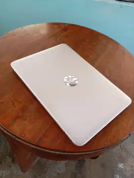 DI BELI LAPTOP SEGALA KONDISI