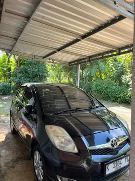 Yaris tahun 2010 matic ttpe E