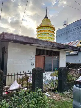 dijual rumah tua di gunung salahutu 1