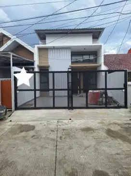 Dijual rumah mewah harga murah di dekat sekolah taman harapan baru
