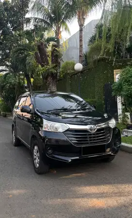 Cash - Toyota Avanza 1.3 E Manual MT 2017