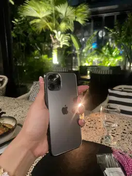 Dijual iphone 11 pro 64gb