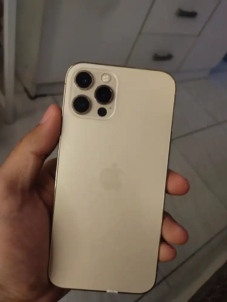 iPhone 12 pro inter  gold BH79% muluss