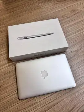 NETT!! - APPLE MACBOOK AIR 11