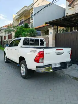 Toyota hilux DC mt 2019 solar