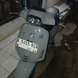 Vespa sprint 2023