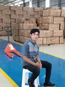 Sedang mencari pekerjaan di perusahaan bapak/ibu pimpin.