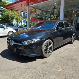Mercedes Benz A200 Sedan 2022 Hitam