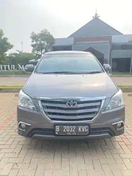 Toyota Innova 2.0 matic bensin tipe V tahun 2015