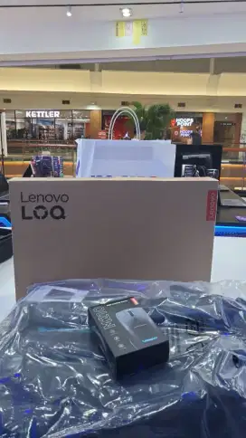 LAPTOP LENOVO LOQ 15IAX9E