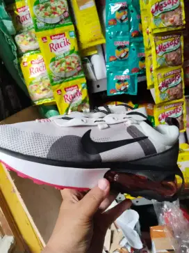 Sepatu Nike air max size 44