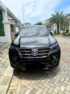 Fortuner GR 2024 – Modif, Ori, Mulus, Siap Gas!