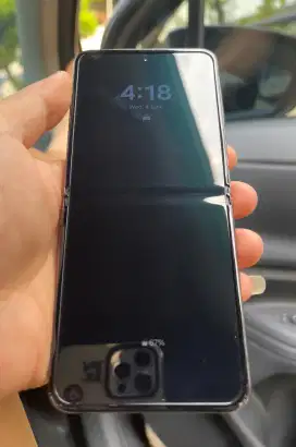 Samsung Z Flip 4 8/256Gb. Murah aja.. Jual santai