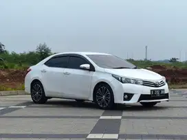 New Altis 1.8 V AT Automatic 2015 Putih