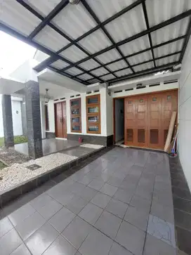Di sewa rumah area pakubuwono cocok utk kantor jln.kerinci jaksel