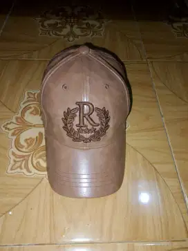 topi RUCAS cocok untuk perempuan & pria