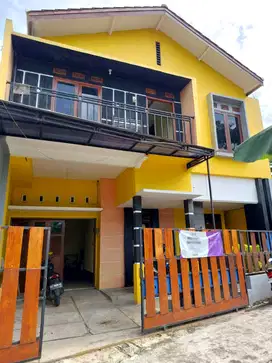 Rumah Induk dan Kos 8 Kamar dekat Kampus UII Jalan Kaliurang