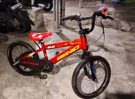 Sepeda anak 18 Genio.