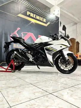 R25 Putih mutiara 2017 mewah murah siap gass.Anugerah motor rungkut