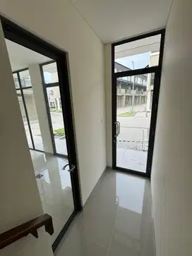 Di sewa termurah ruko hoek 7x10 2 lantai verona juntion gading serpong