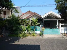 Rumah Perlu Renov Surabaya Timur bisa Jadi 2 Rumah Baru