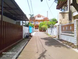 Rmh tinggal jalan 2 mobil  bisa untuk kantor tebet jak-sel