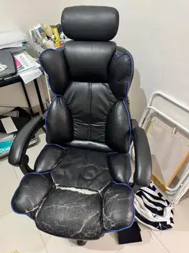 Kursi Kerja Seadanya