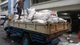 Jasa buang puing sampah