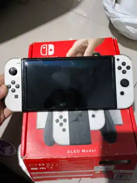 Jual Nintendo Switch OLED bekas