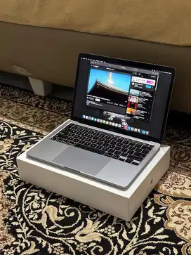 MacBook Pro 2020 M1 8/512 13 inch CPO