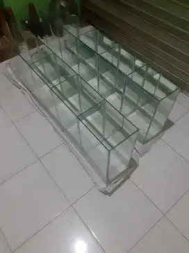 Etalase display buah jus ukuran 100x12x30 5 kotak sekat