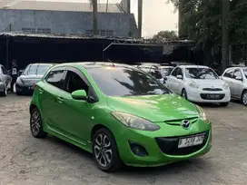 Mazda 2 2010 Bensin