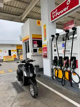 VESPA SPRINT BLACK DOFF ( RARE )  AUTO GANTENG , TINGGAL GAS!