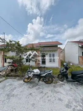 RUMAH TAKE OVER AIR HITAM
