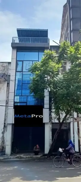 Ruko komersial kembang jepun
