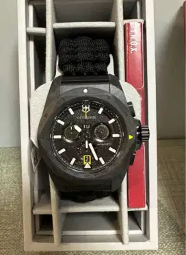 Victorinox Swiss Army INOX Carbon Automatic Chronograph 241989