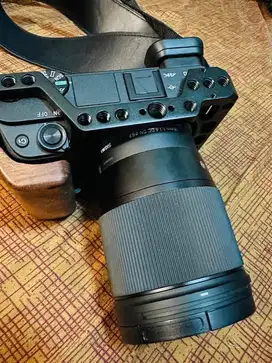 KAMERA SONY A6400 + LENSA + SMALLRIG + 6 BATERAI dan 2 CHARGER